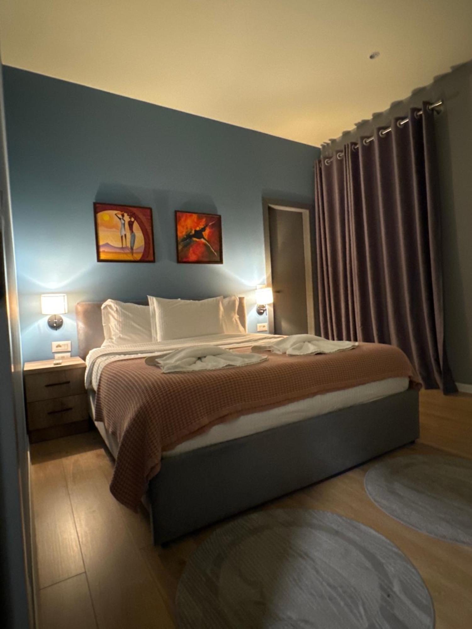 Hotel Tirona Tirana Esterno foto